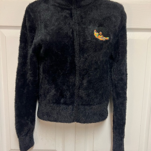 KAMEO Vintage Black Fuzzy Cropped Zip Jacket - Picture 8 of 10